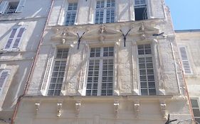 LA ROCHELAISE : Appartement calme&somptueux dans l'hyper centre.